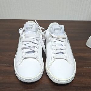 Puma Size 4.5 White Silver Sneakers